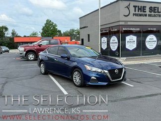 Used 2019 Nissan Altima 2.5 S image 1