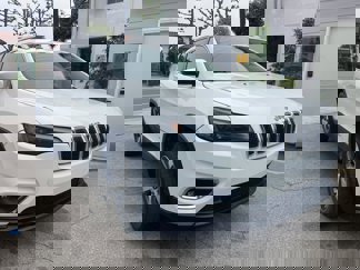 Used 2021 Jeep Cherokee Latitude Lux w/ Comfort/Convenience Group image 1