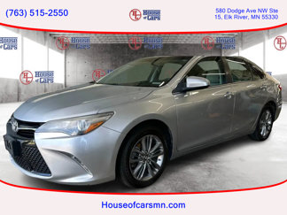 Used 2017 Toyota Camry XSE image 1