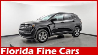 Used 2024 Jeep Compass Latitude image 1