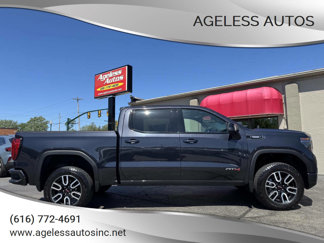 Used 2023 GMC Sierra 1500 AT4 w/ AT4 Preferred Package image 1
