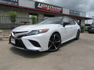 Used 2019 Toyota Camry XSE image 1