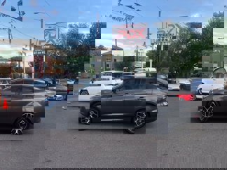Used 2018 Ford Focus SE w/ SE Appearance Package image 1