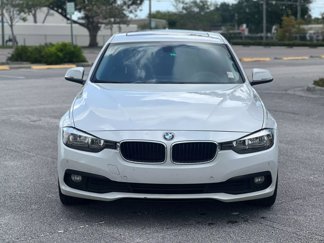 Used 2017 BMW 320i Sedan image 1