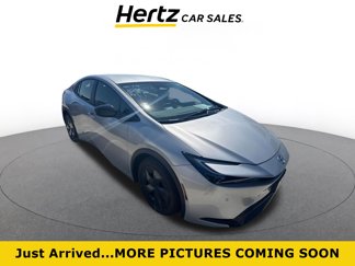 Used 2025 Toyota Prius LE image 1
