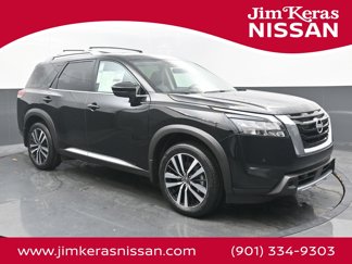 New 2025 Nissan Pathfinder Platinum image 1