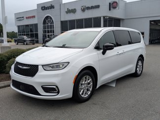 New 2026 Chrysler Pacifica Select image 1