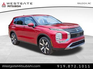 New 2025 Mitsubishi Outlander SE image 1