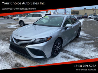 Used 2022 Toyota Camry SE image 1