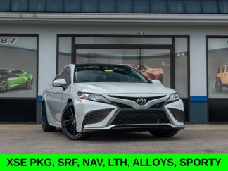 Used 2022 Toyota Camry XSE image 1
