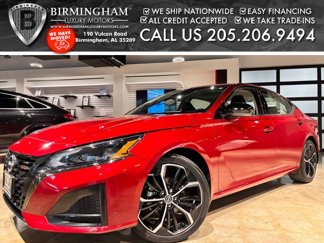 Used 2024 Nissan Altima 2.5 SR w/ SR Premium Package image 1