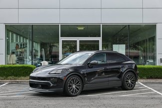 Used 2024 Porsche Macan 4 Electric image 1