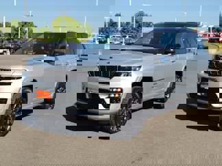 New 2025 Jeep Grand Cherokee Summit image 1