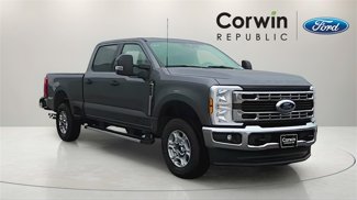 New 2025 Ford F250 XLT w/ FX4 Off-Road Package image 1