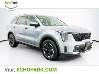 Used 2024 Kia Sorento S image 1