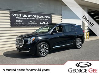 Used 2024 GMC Terrain Denali image 1