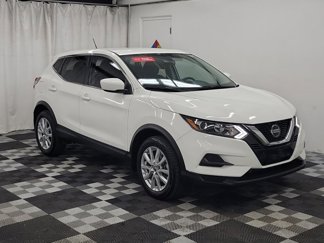 Certified 2022 Nissan Rogue Sport S image 1