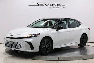 Used 2025 Toyota Camry XSE image 1