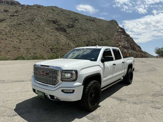 Used 2017 GMC Sierra 1500 Denali image 1