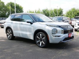 New 2025 Mitsubishi Outlander SEL image 1