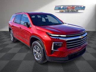 New 2025 Chevrolet Traverse LT w/ Driver Confidence Package image 1