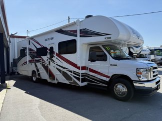 Used 2021 Ford E-450 and Econoline 450 Super Duty w/ Motorhome Prep Package image 1