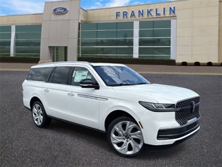 New 2025 Lincoln Navigator L Reserve image 1