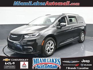 Used 2023 Chrysler Pacifica Limited image 1