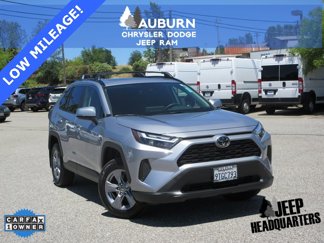 Used 2025 Toyota RAV4 XLE image 1
