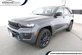 Used 2023 Jeep Grand Cherokee 30th Anniversary image 1