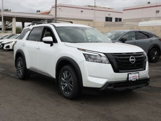 New 2025 Nissan Pathfinder SV image 1