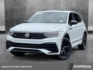 Certified 2024 Volkswagen Tiguan SE R-Line image 1