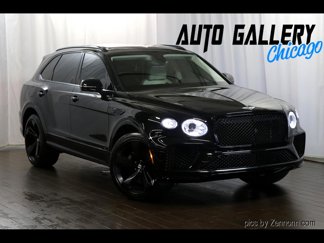Used 2021 Bentley Bentayga image 1