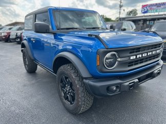 Used 2023 Ford Bronco Black Diamond image 1