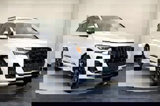 New 2025 Audi Q7 3.0T Prestige image 1
