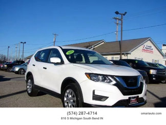 Used 2018 Nissan Rogue S image 1