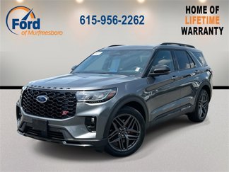 Used 2025 Ford Explorer ST image 1