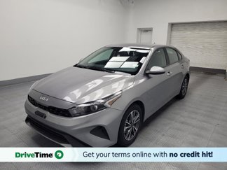 Used 2023 Kia Forte LXS image 1