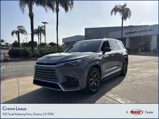 New 2025 Lexus TX 500h AWD image 1