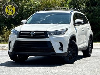 Used 2019 Toyota Highlander SE image 1