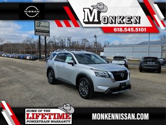 New 2025 Nissan Pathfinder SL w/ SL Premium Package image 1