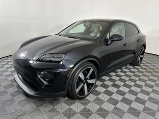 Used 2025 Porsche Macan 4 Electric image 1