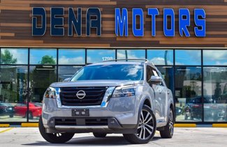Used 2023 Nissan Pathfinder Platinum image 1