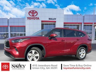 Certified 2022 Toyota Highlander LE image 1