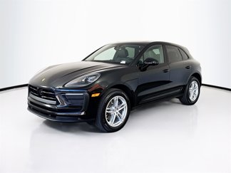 Used 2025 Porsche Macan image 1