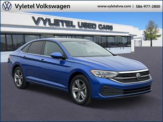 Used 2024 Volkswagen Jetta SE w/ Panoramic Sunroof Package image 1