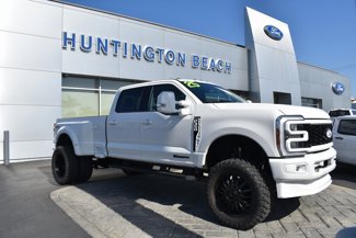 Used 2025 Ford F350 Lariat image 1