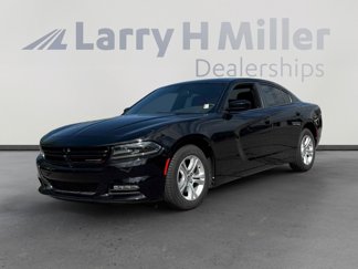 Used 2019 Dodge Charger SXT image 1