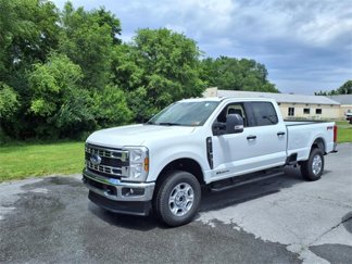 New 2025 Ford F350 XLT image 1