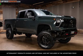 Used 2025 Chevrolet Silverado 2500 LT w/ Trail Boss Package image 1